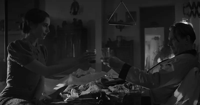 Mank kể câu chuyện về sự ra đời của Citizen Kane, bộ phim được đánh giá là xuất sắc nhất từng được thực hiện.