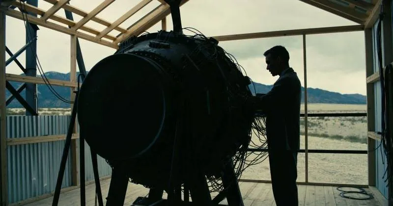 Oppenheimer vẫn &aacute;m ảnh những g&igrave; diễn ra ở Hiroshima v&agrave; Nagasaki