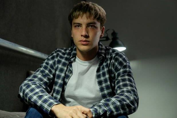 Cody Fern tham gia American Horror Story: Apocalypse (The Wrap)