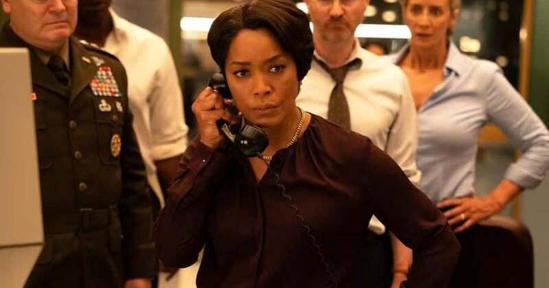 Cuộc chiến chính trị có vẻ khá đơn giản với team của Ethan Hunt