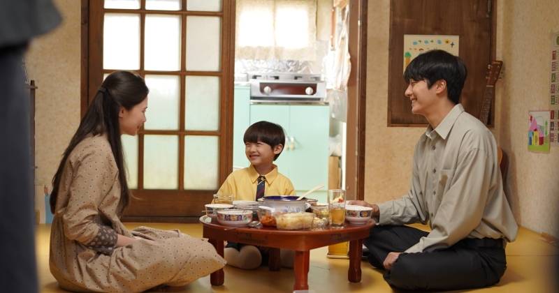 Sự xuất hiện của nhân vật bà Hạnh lúc trẻ và người tình Jeong-min là điểm nhấn trong trailer