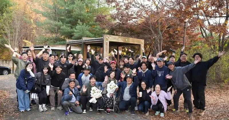 Đo&agrave;n phim kết th&uacute;c cảnh quay tại bối cảnh H&agrave;n Quốc