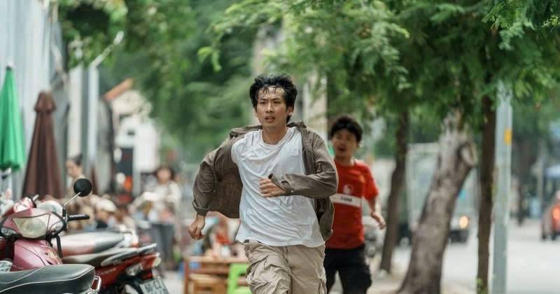 Bà Hạnh là một nhân vật dù cho có mất trí nhớ nhưng vẫn luôn yêu thương con của mình