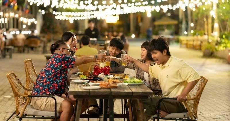 Mang Mẹ Đi Bỏ nếu được xây dựng gãy gọn thì sẽ nâng tầm cảm xúc khán giả hơn nữa