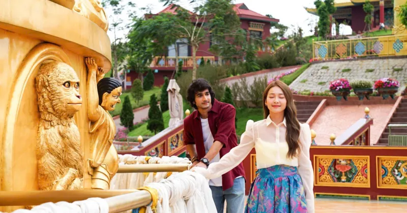Phim kể về chuyện t&igrave;nh của cặp đ&ocirc;i sau 8 năm xa c&aacute;ch