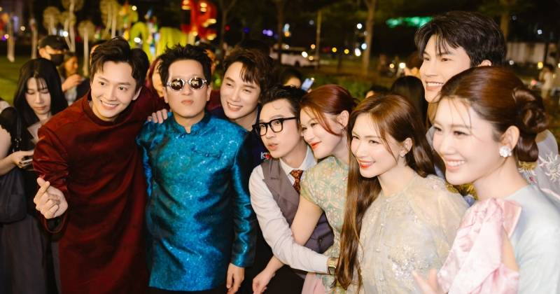 Đ&ocirc;ng đảo nghệ sĩ Việt tại buổi họp b&aacute;o c&ocirc;ng chiếu Ai Thương Ai Mến