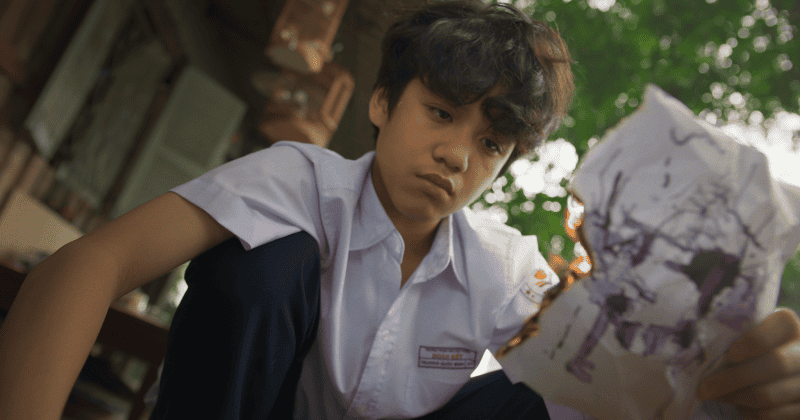 Con Kể Ba Nghe c&ograve;n g&acirc;y ch&uacute; &yacute; bởi sự g&oacute;p mặt của d&agrave;n diễn vi&ecirc;n thực lực v&agrave; ekip s&aacute;ng tạo t&acirc;m huyết