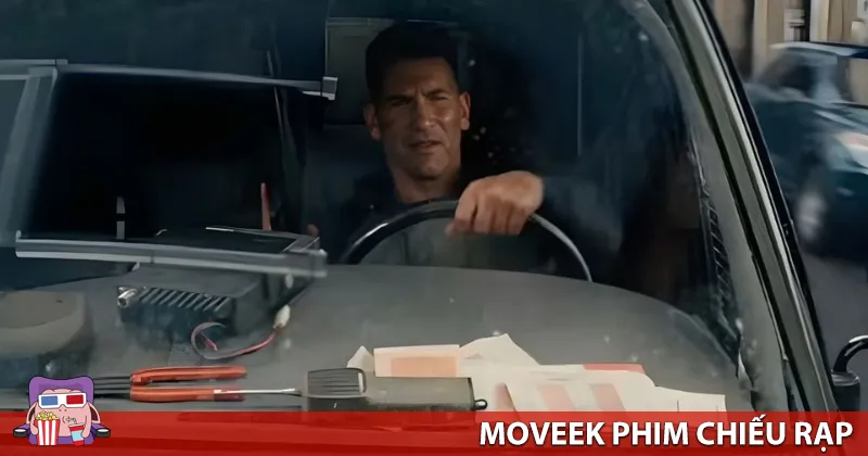 Frank Castle/Punisher mang một phong c&aacute;ch h&agrave;nh hiệp kh&aacute;c v&agrave;o đời Spidey