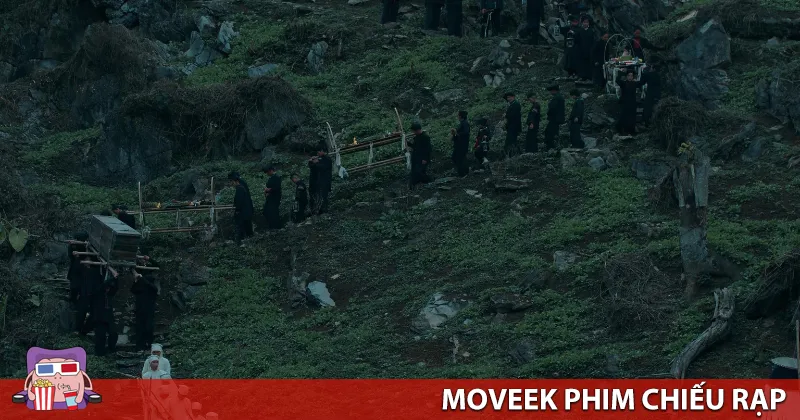 Thế giới của phim như đang sống, biệt lập và bí ẩn