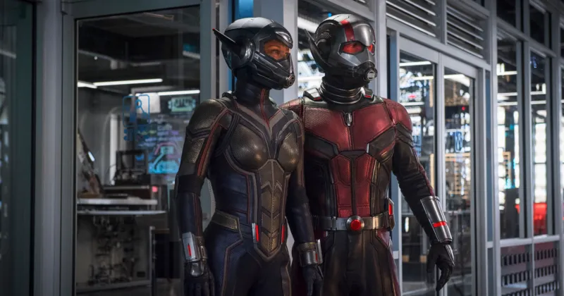 Scott Lang một lần nữa phải khoác lên mình bộ giáp Ant-Man, hợp lực cùng với siêu nữ The Wasp để chống lại những kẻ thù vô cùng hung hãn