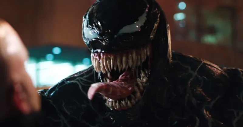 Tạo hình đầy khát máu của Venom
(trailer)