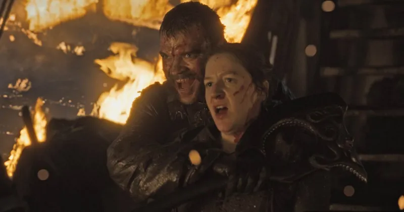 Euron Greyjoy vừa hủy diệt toàn bộ hạm đội của Daenerys.