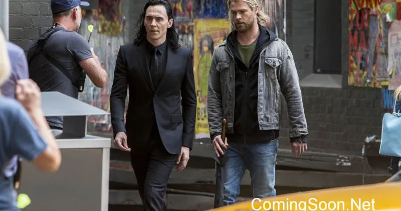 Hai cậu con trai chắc đi tìm ba về dẹp loạn tại Asgard…