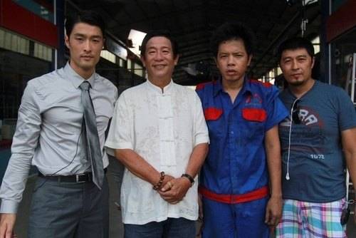 Khi Bụi đời Chợ Lớn vẫn đang chờ hội đồng thẩm định kiểm duyệt, anh em Charlie Nguyễn và Johnny Trí Nguyễn đã bắt tay thực hiện phim điện ảnh mới với Thái Hòa.