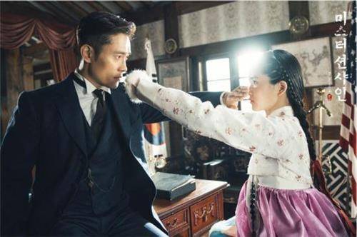 M&atilde;i đến tập thứ 6 kh&aacute;n giả mới hiểu được mối quan hệ phức tạp giữa c&aacute;c nh&acirc;n vật. (Nguồn ảnh: Soompi)