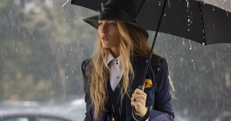 Blake Lively quý phái với tạo hình của Emily (trailer)