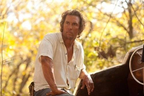 Tài tử Matthew McConaughey trong phim Mud.
