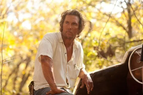 Tài tử Matthew McConaughey trong phim Mud.