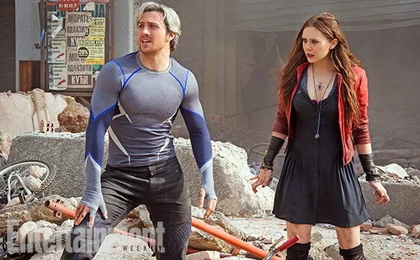 Quicksilver và Scarlet Witch trên phim trường