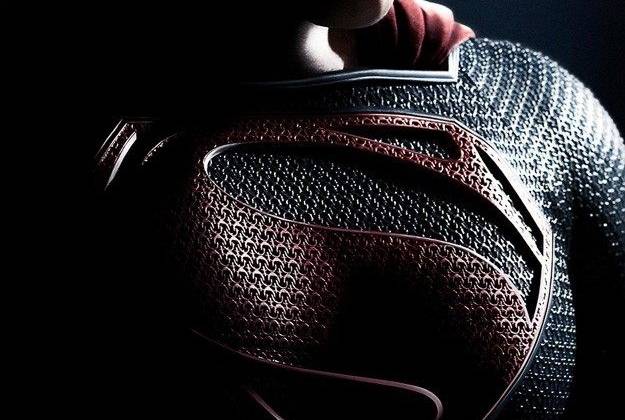 Poster đầu tiên của Man of Steel vừa ra mắt tại hội chợ phim Comic-Con 2012. Ảnh: Warner Bros.