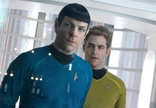 Zachary Quinto và Chris Pine trong Star Trek Into Darkness. Ảnh: Paramount.