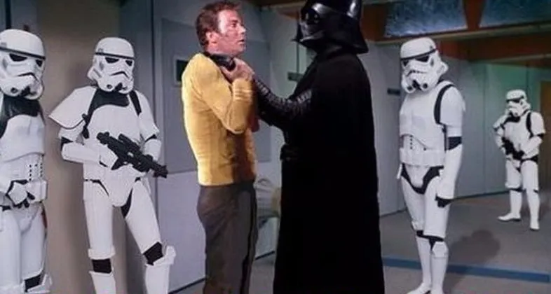 Nói lại thử xem Darth Vader bóp chết tươi luôn