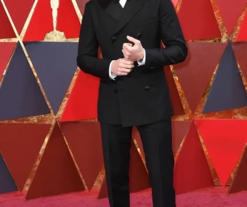 "Nhện đẹp" Tom Holland có mặt từ rất sớm