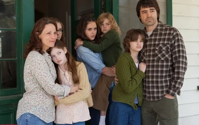 Gia đình Perron trong The Conjuring.