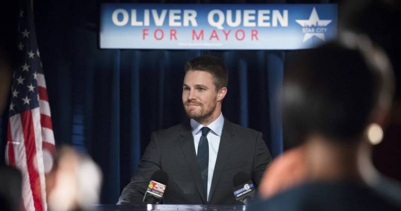 Oliver giờ đã là thị trưởng tạm thời của Star City.