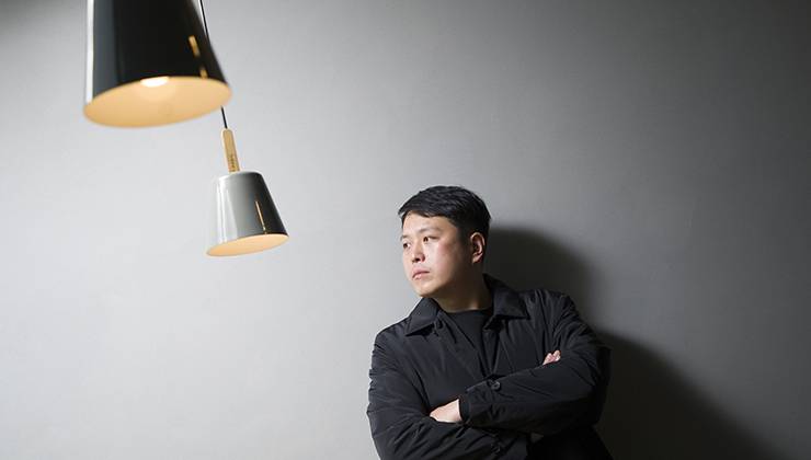 Bức ảnh chụp đạo diễn Lee Chang Hee, The Vanished, trước buổi phỏng vấn với The Korea Times tại tổng bộ Sidus ở Seoul, thứ Tư vừa rồi /Ảnh chụp bởi Choi Won Suk, Korea Times