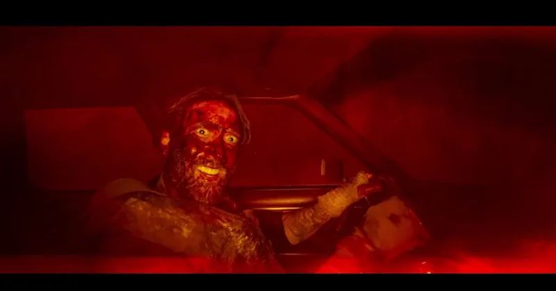 Mandy sử dụng tông màu đỏ tràn ngập phim. (IMDb)