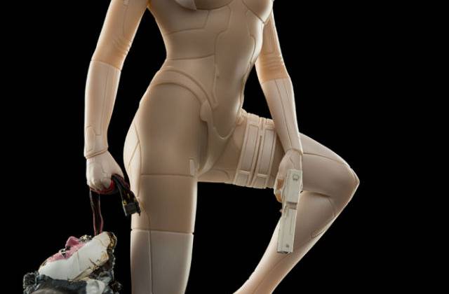Mô hình Thiếu Tá (Major) do Scarlett Johansson thủ vai và mô hình Geisha độc đáo. Cả 2 đều thuộc phiên bản giới hạn với số lượng là 500 mô hình, được làm từ “nhựa cao cấp” (Polystone), đều có bề mặt sáng bóng cùng những yếu tố của trang phục dệt.