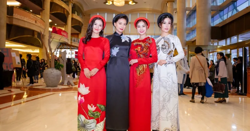 Ngô Thanh Vân và dàn diễn viên của Cô Ba Sài Gòn tại LHP Busan. Nguồn: Thế Giới Điện Ảnh