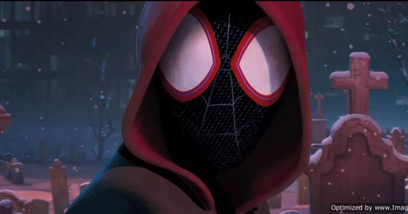 Trong vũ trụ khác, Spider-Man vẫn là kẻ đơn độc, mất mát giữa New York sầm uất.