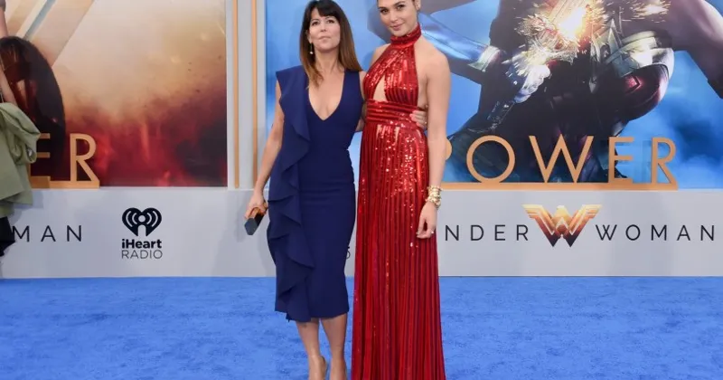 Đạo diễn Patty Jenkins cùng Gal Gadot.