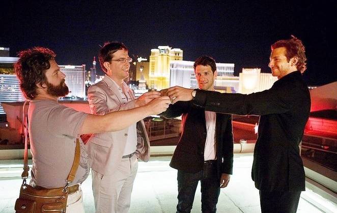 Ra mắt tập đầu tiên từ năm 2009, The Hangover là câu chuyện kể về ba chàng trai Alan, Stu và Phil đưa cậu bạn thân Doug tới Las Vegas quậy phá trước khi kết hôn.