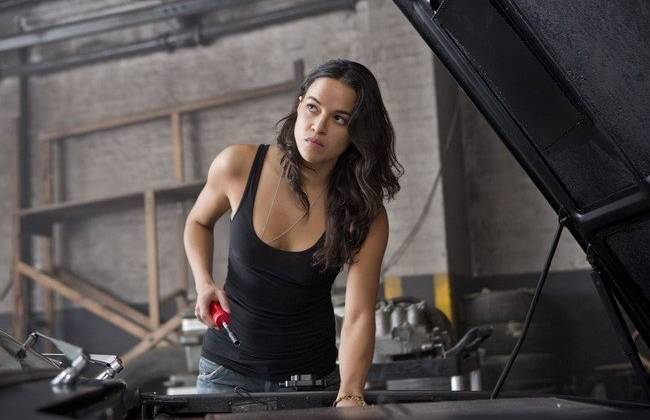 Sự trở lại của Michelle Rodriguez trong phần 6 được chờ đợi nhất. Nhân vật Letty của cô được đưa lại cũng vì yêu cầu của các fan.