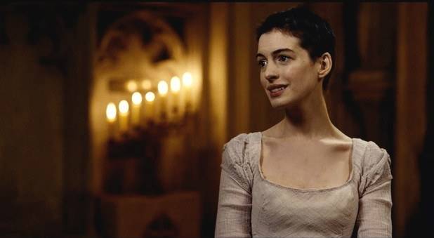 Anne Hathaway lần thứ 2 được đề cử và vai Fantine trong Les Misérables là Oscar đầu tiên của chị. Ảnh: Getty Image.
