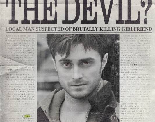 Poster thể hiện hình ảnh một bài báo đăng hình Daniel Radcliffe với lời tựa nghi vấn "Đây có phải là gương mặt của quỷ dữ?"