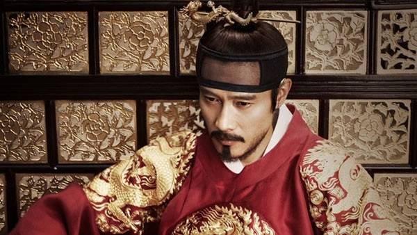 Hoàng đế giả mạo của Lee Byung Hun dẫn đầu với 11 đề cử