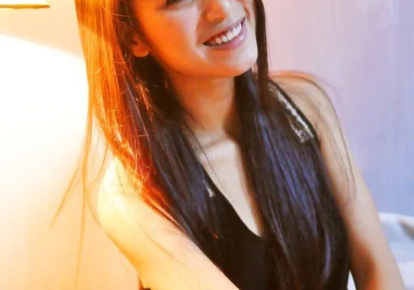 Nhung Kate
