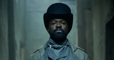 Những Người Khốn Khổ Tv series thay đổi màu da của Javert?