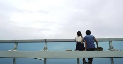 Midu, Lý Nhã Kỳ hôn đắm đuối một chàng trai