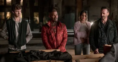 [REVIEW] Baby Driver - Khi âm nhạc khoả lấp tội ác và cái xấu xa