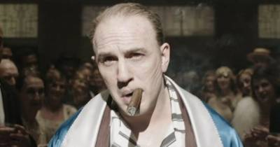 Fonzo - Tom Hardy bất ngờ xuất hiện trong  hình ảnh Al Capone khét tiếng