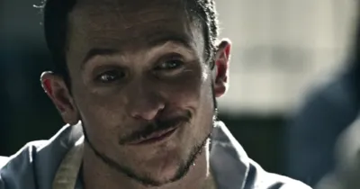 Charlie’s Angels reboot chiêu mộ Jonathan Tucker