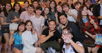 Dàn diễn viên Vệ Sĩ Sài Gòn cùng đạo diễn “đẹp trai nhất Việt Nam” tấn công các rạp chiếu phim trong chuỗi hoạt động cinetour