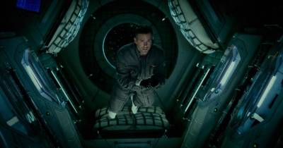 Life - Khi Gravity hòa trộn cùng Alien