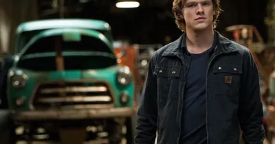 Monster Trucks Trailer #2 -  Khi sinh vật lạ trở thành quái xế!