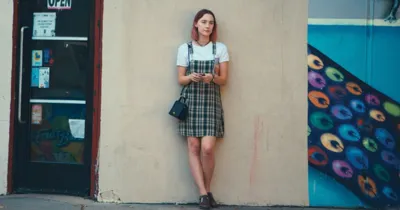 Lady Bird của Saoirse Ronan đứng đầu danh sách những phim được trình chiếu giới hạn trong năm 2017